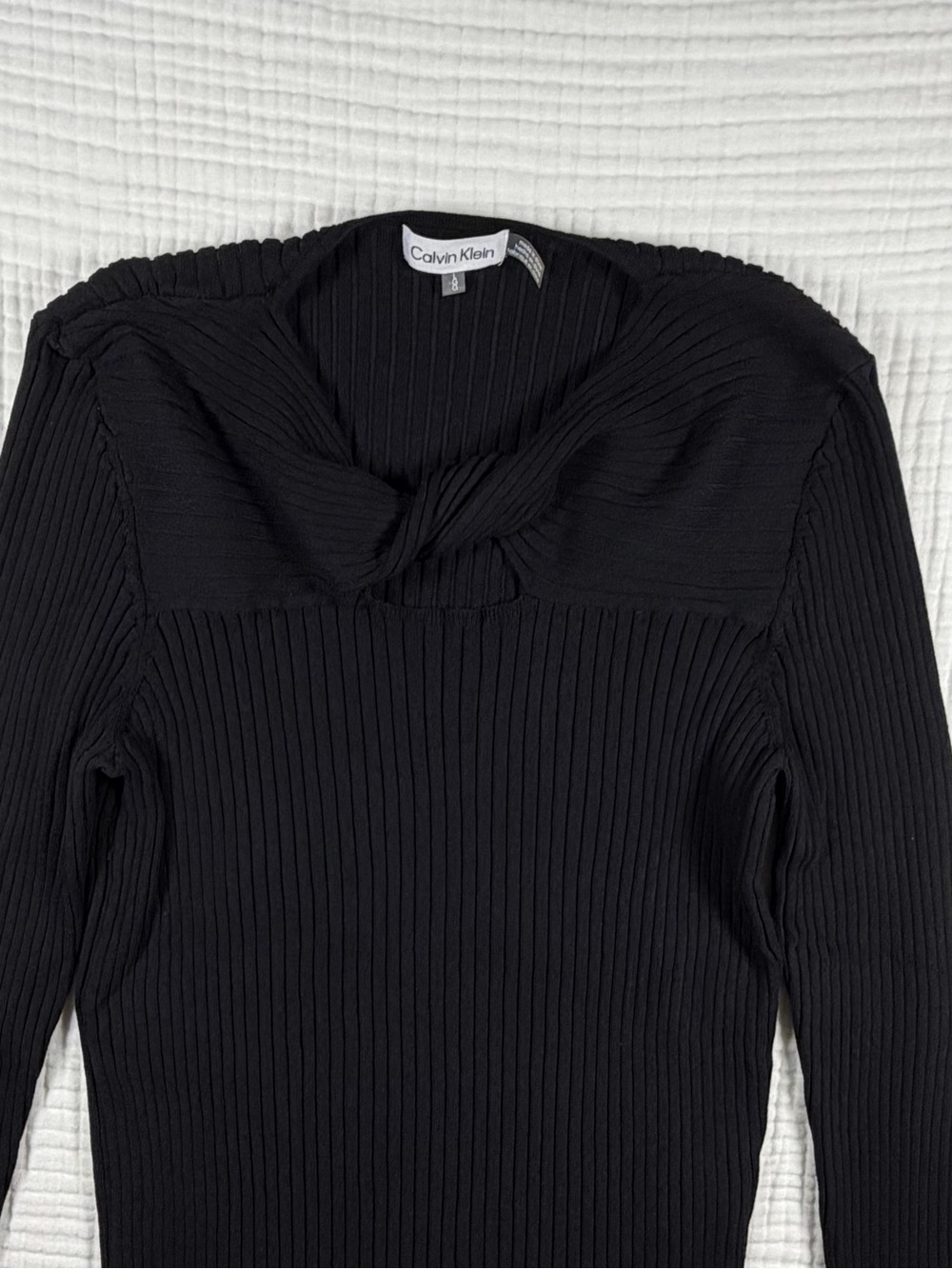 Calvin Klein Black Ribbed Pull Over w/Twist-Neck Sweater Flattering Comfy Sz L